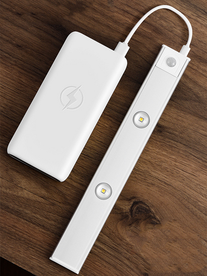 Luz con sensor de movimiento inteligente